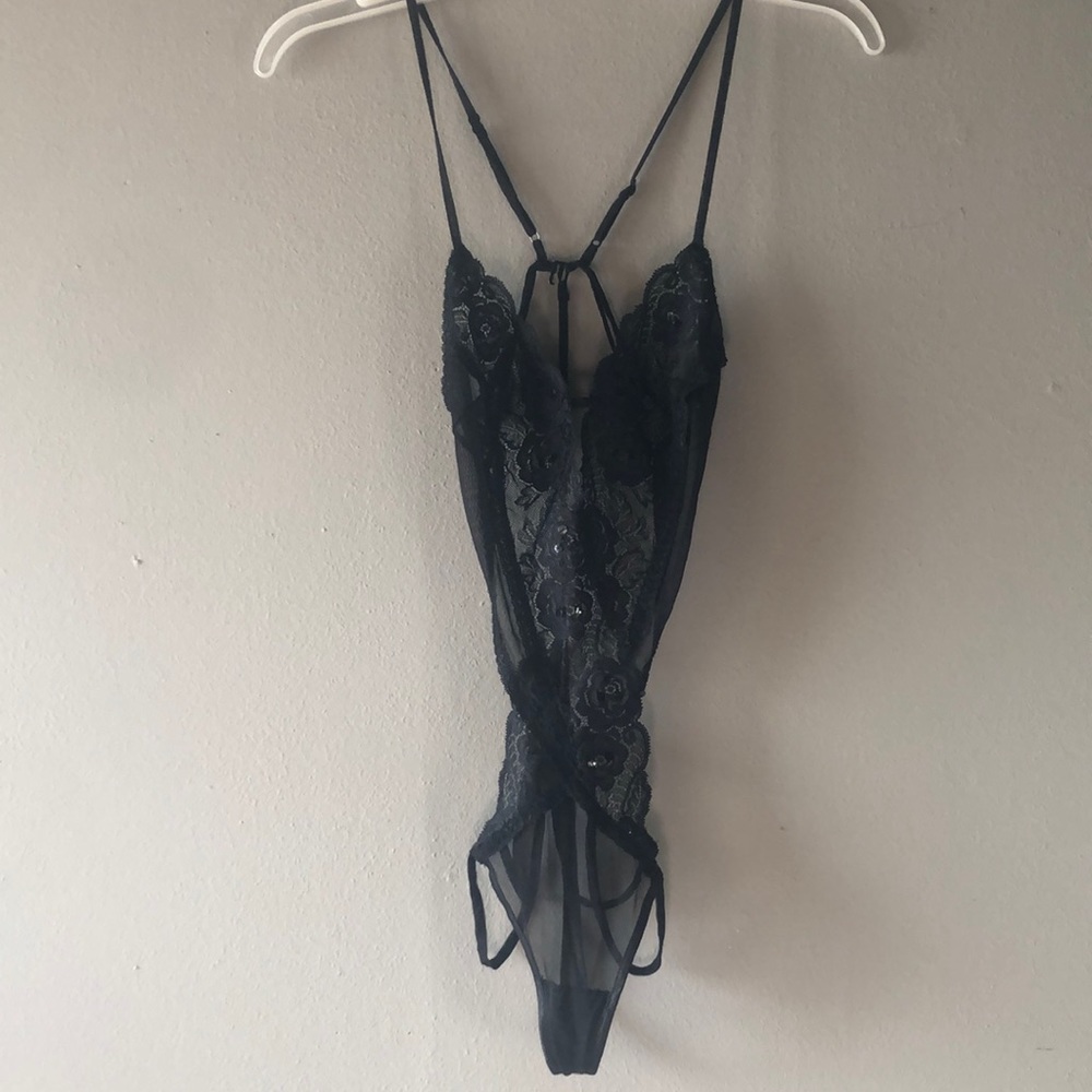 SOLD⭐️⭐️Sexy Lace Lingerie Halter Teddy  Open Back thong